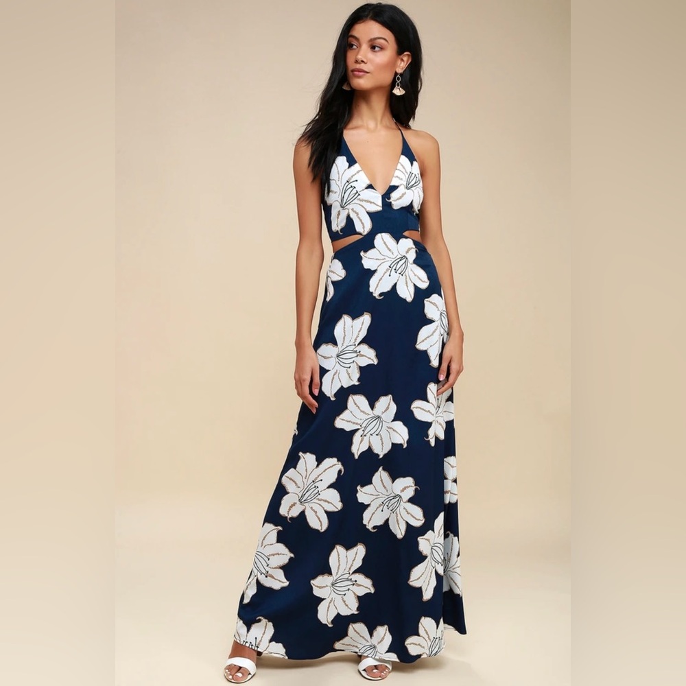 NEW WITH TAG Lulus Bianca Navy Blue Floral Print Backless Halter Maxi Dress